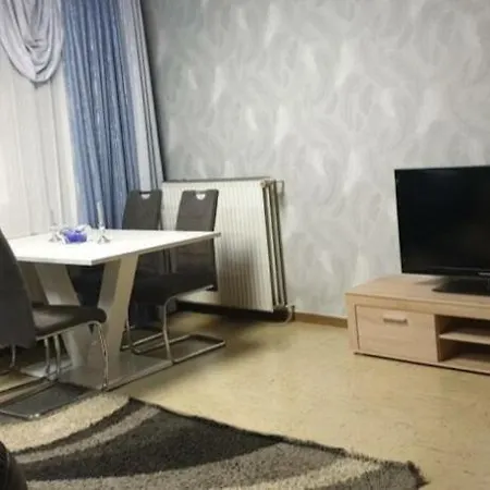 53518 Apartment *