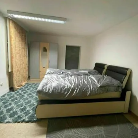 53518 Apartment